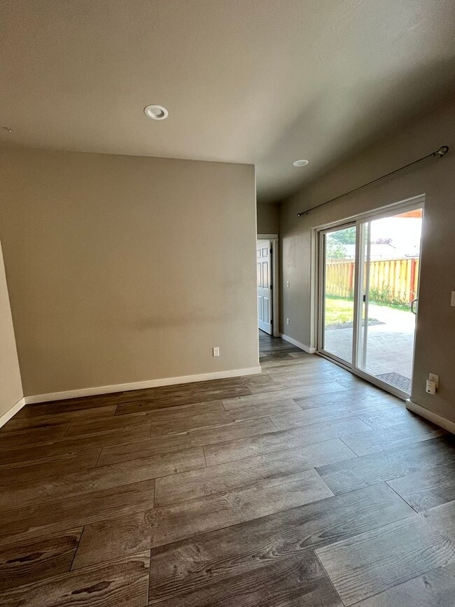 Building Photo - Beautiful 4 Bedroom Bozeman Home