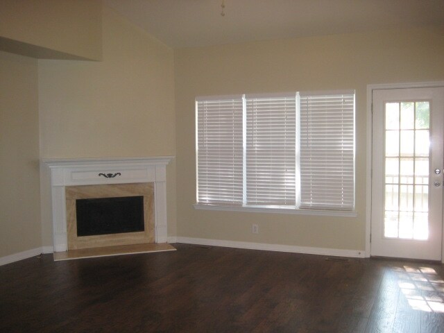 Foto del edificio - 5104 Bay Overlook Dr
