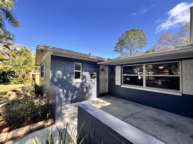 Foto del edificio - 807 Morocco Ave