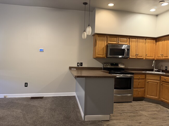 Foto del edificio - 422 E 4th St