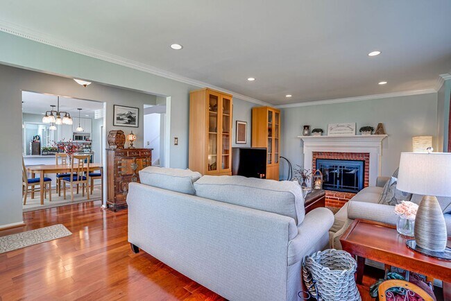 Foto del edificio - Gorgeous single-family home close to Belvo...