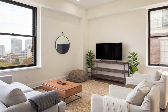 Foto del edificio - 150 S 6th St