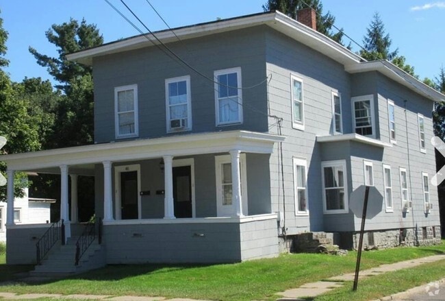 Building Photo - 46 Front St