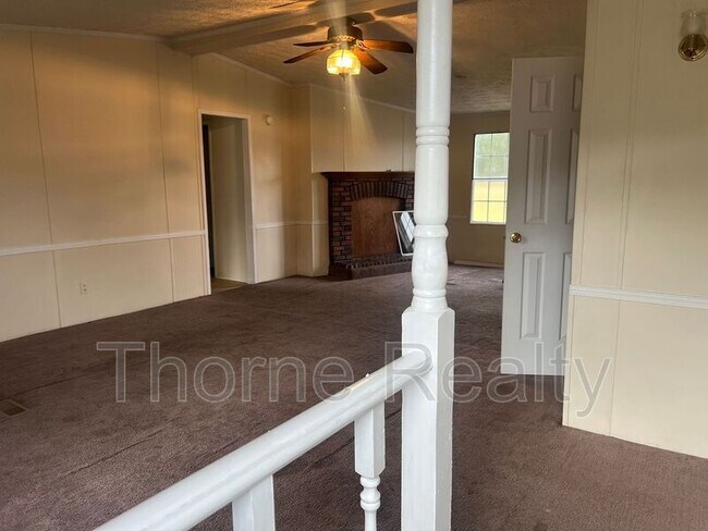 Foto del edificio - 6012 NC-33