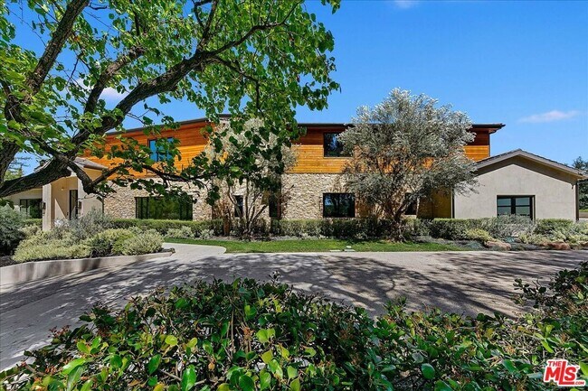 Foto del edificio - 5757 Hoback Glen Rd