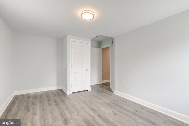 Foto del edificio - 608 E 9th St