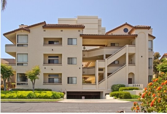 Building Photo - 3544 Indiana St