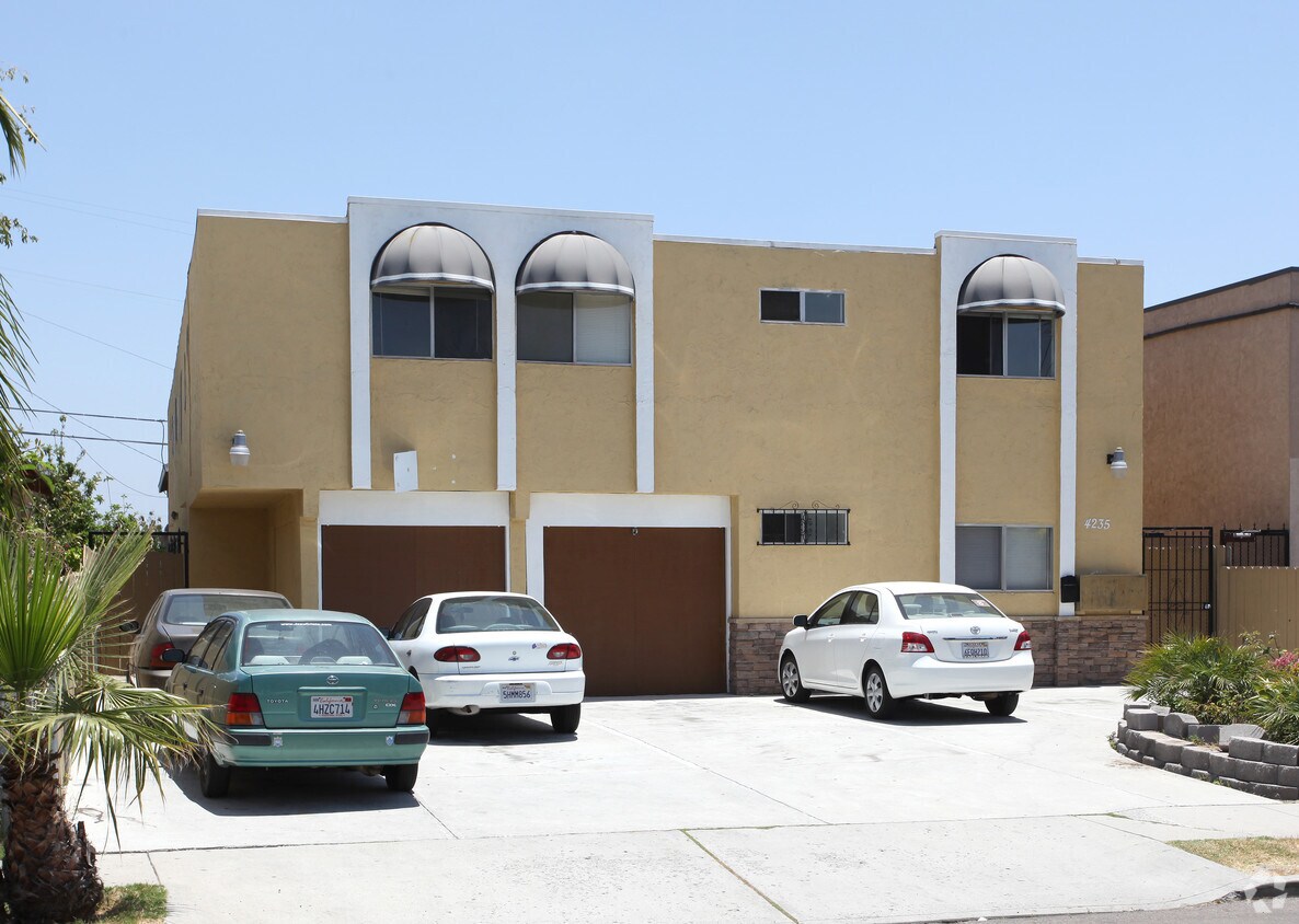 Primary Photo - 4235 36th St