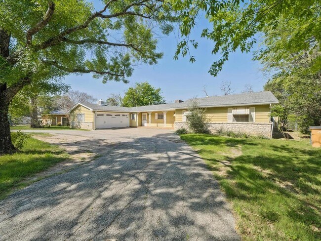 Foto del edificio - 2326 Hartford Rd