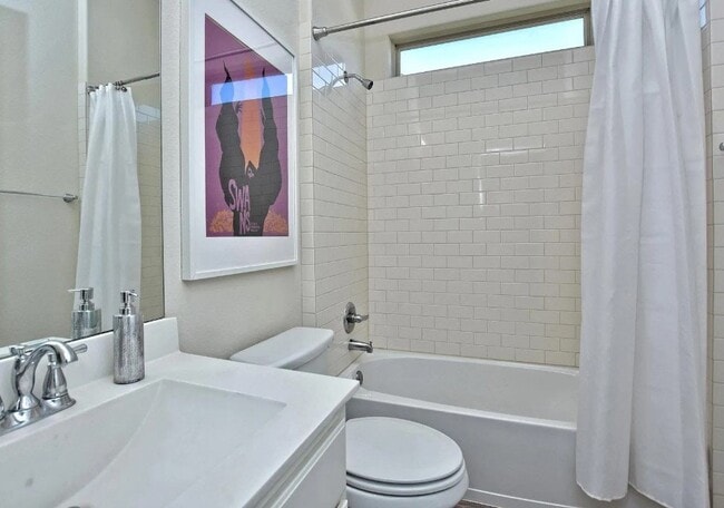 Building Photo - 11820 Pecangate Way