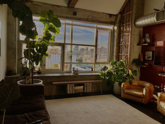 Foto del edificio - 530 S Hewitt St