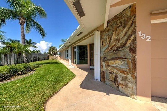 Building Photo - 132 Yacht Haven Dr