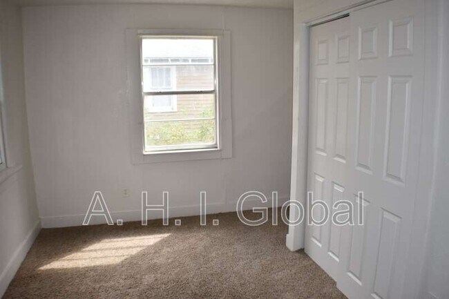 Foto del edificio - 3904 S Tyler St