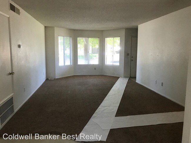 Building Photo - 1400 Cimarron Ct