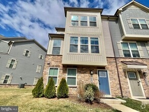 Building Photo - 8609 Shady Pines Dr