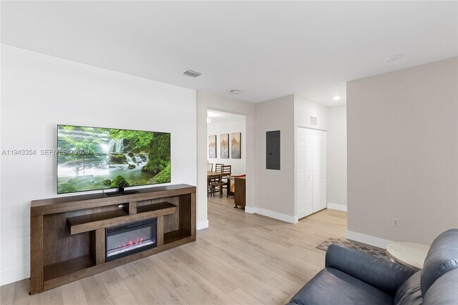 Foto del edificio - 10653 W 32nd Ln