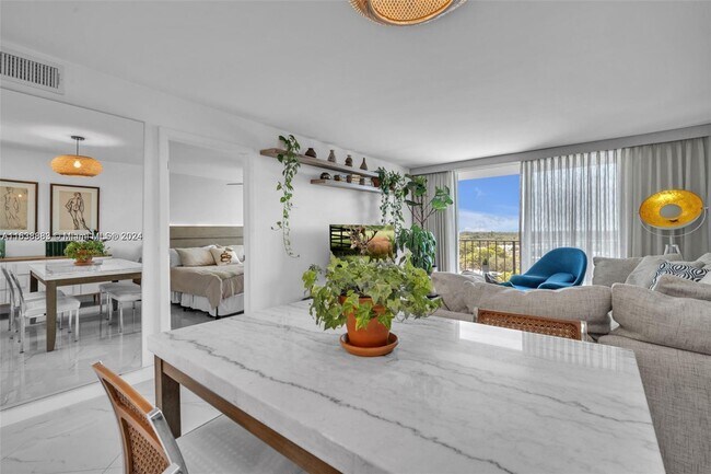 Foto del edificio - 1800 N Andrews Ave