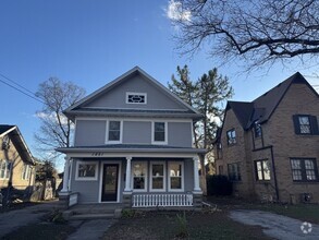 Building Photo - 1851 E State St