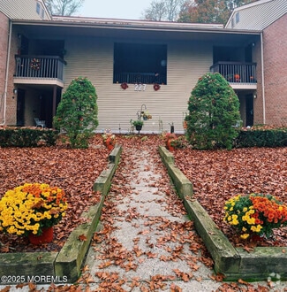 Building Photo - 227 Medford Ct