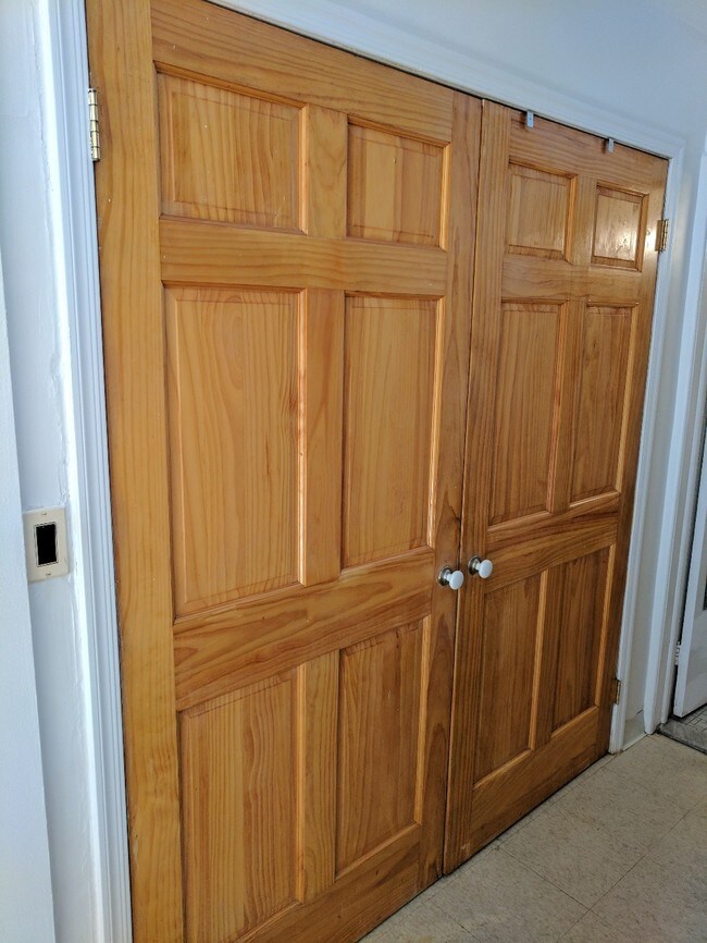 Foto del edificio - 239 E 80th St