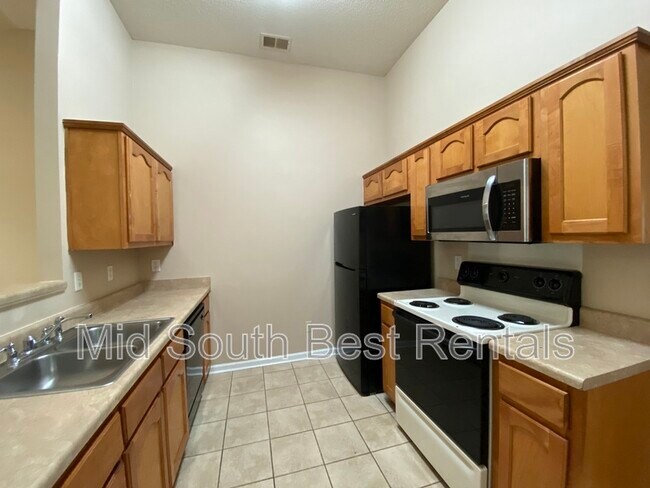 Foto del edificio - 2505 Boxford Ln