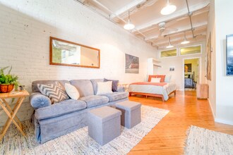 Building Photo - 186 State St