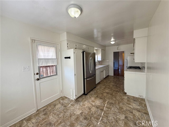 Foto del edificio - 750 27th St