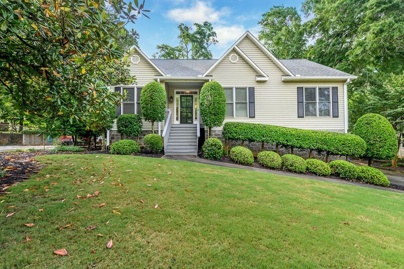 Primary Photo - 109 Keowee Ave