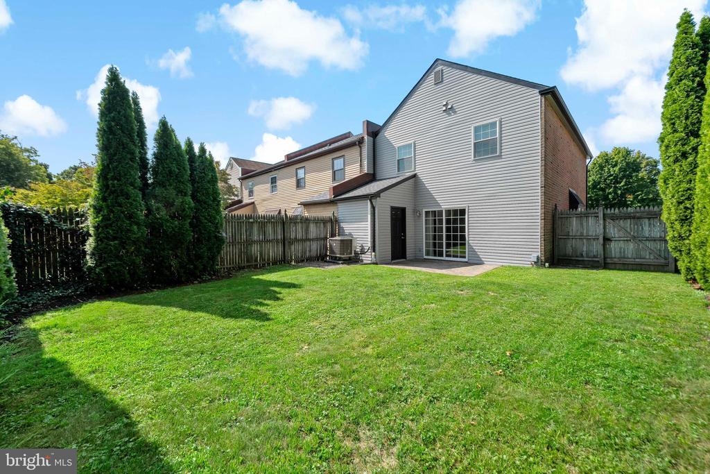 Primary Photo - 172 Kenton Dr