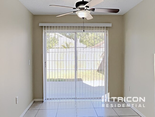 Foto del edificio - 2434 Sagemont Dr