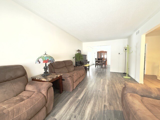 Photo du bâtiment - 195 Grenfell Pl