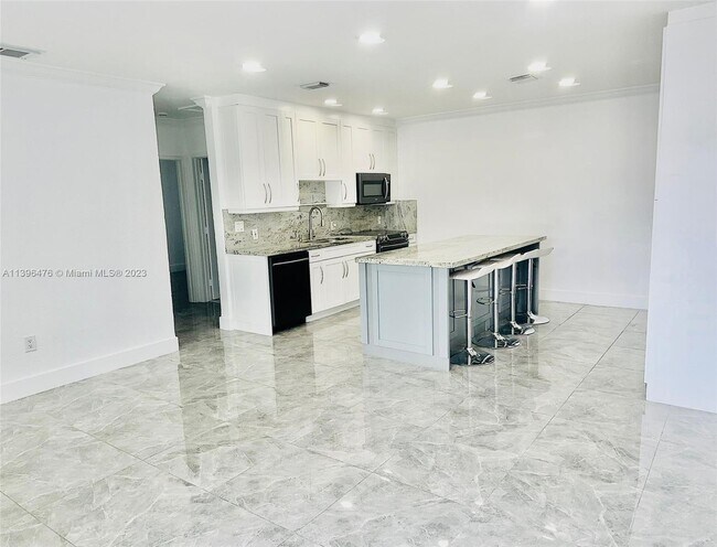 Foto del edificio - 3310 NW 20th St