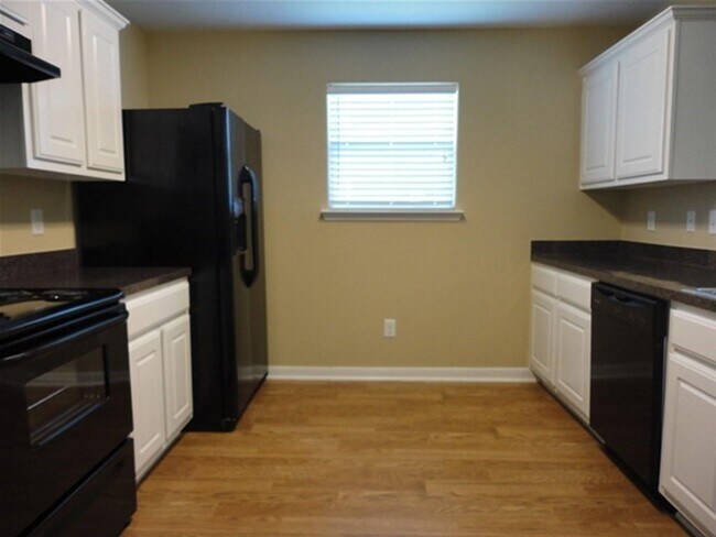 Foto del edificio - 7039 Rosebud Hollow Ln