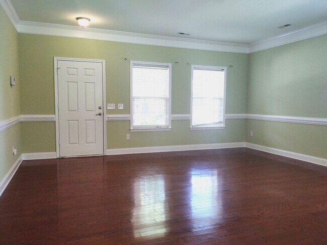 Foto del edificio - Beautiful Home located in the Hamilton Lak...