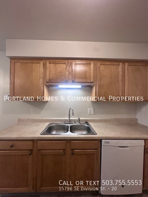 Building Photo - 15796 SE Division St