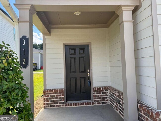 Building Photo - 312 Grey Falcon Ave