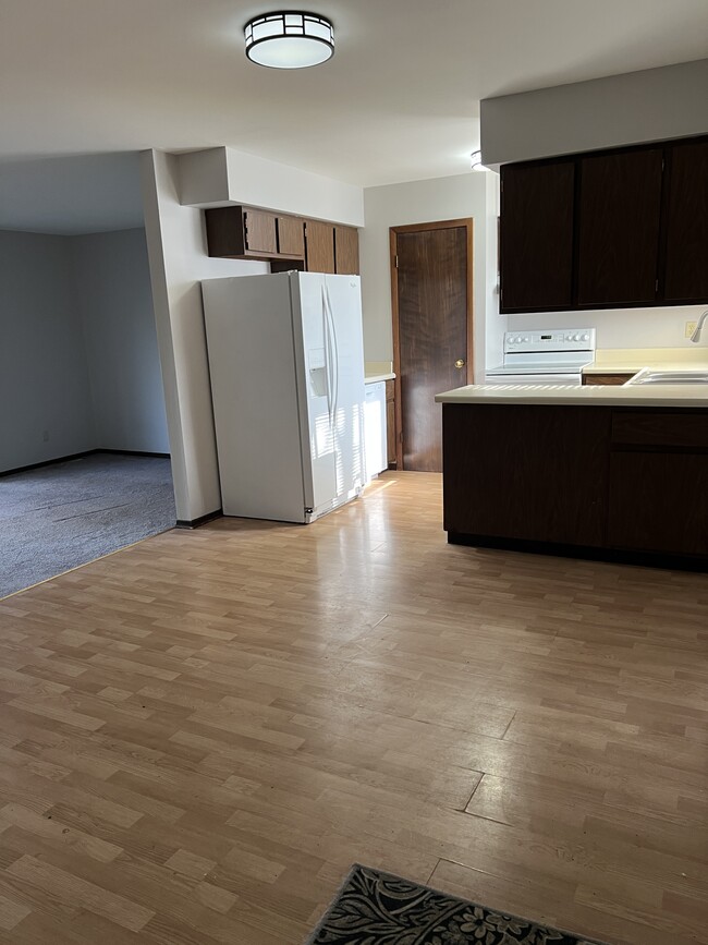 Cocina / Comedor - W165N11482 Royal Ct