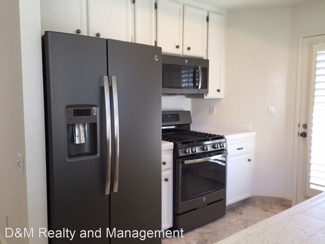 Foto principal - 2 br, 2 bath House - 4049 Carmel View Road...