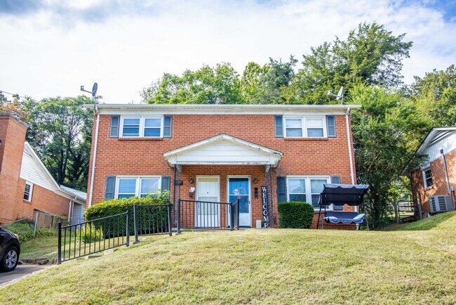 Building Photo - 1103 River Ct