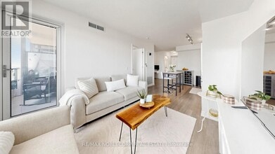 Building Photo - 20 Thomas Riley Rd