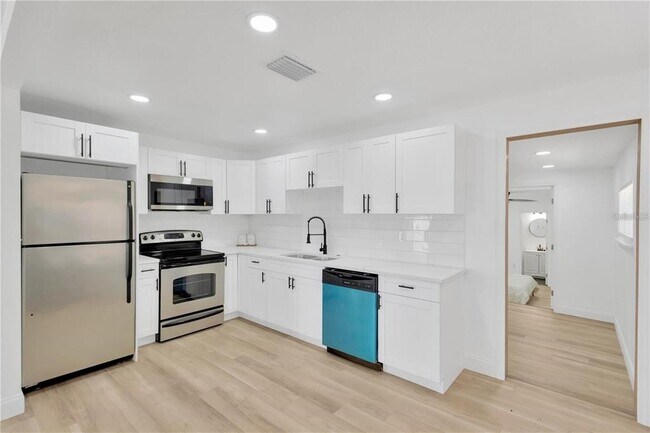 Foto del edificio - 4035 Fairfield Ave S