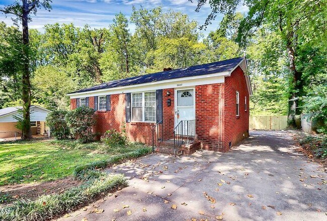 Building Photo - Charming 3BD/1BA Ranch in Oakhurst