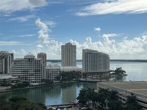 Building Photo - 500 Brickell Ave