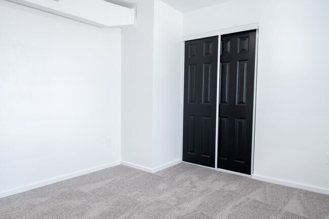 Foto del edificio - 3 Bedrooms | 1 Bathroom coming this June!!...