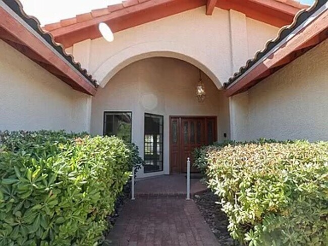 Building Photo - Available! Beautiful 4 Bedroom Home in Guard-Gated La Paloma Ridge Estates