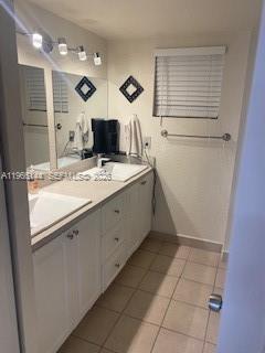 Foto del edificio - 16450 Miami Dr