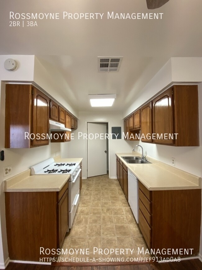 Building Photo - 2 Bedroom 2 1/4 Bath, Small Complex - Burbank