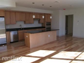 Foto principal - 150 Adams St