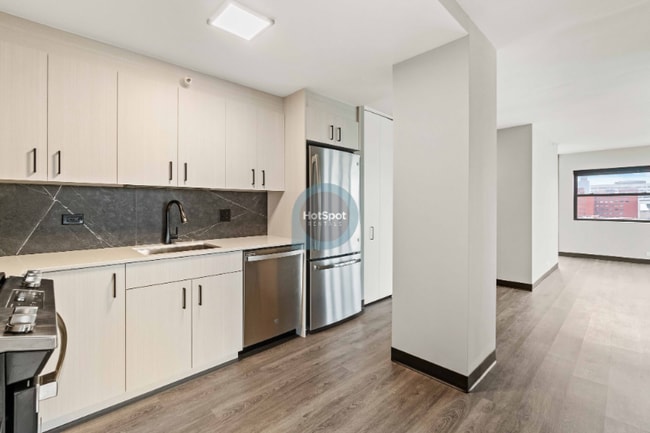 Photo - 1910 W Harrison St Apartment