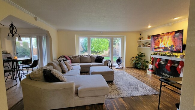 Foto del edificio - Beautiful 3 bdrm home in a great Lacey loc...